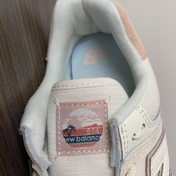 NEW BALANCE 574 WOMEN'S SHOES - Picture 12 of 16